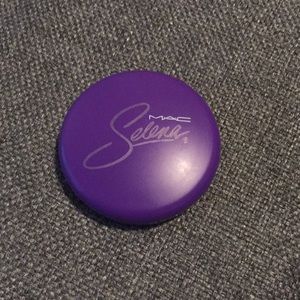 Mac Selena Powder Blush - Techno Cumbia - Matte